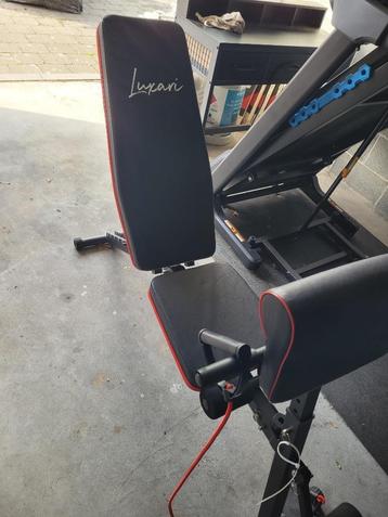 Fitness bank beschikbaar voor biedingen