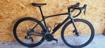 Koersfiets beschikbaar voor biedingen