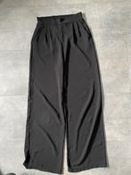 Zwarte losse broek maat 34, Kleding | Dames, Broeken en Pantalons, Lola & Liza, Zwart, Ophalen of Verzenden, Maat 34 (XS) of kleiner