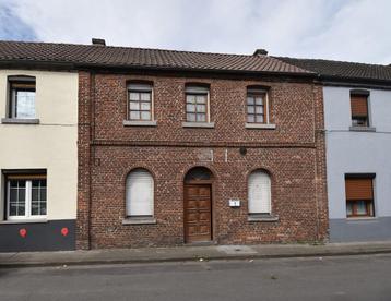 Maison à vendre à Hornu, 3 chambres disponible aux enchères