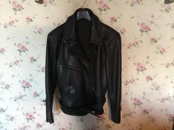 Lederen motorvest en broek Dames maat S.140€ beschikbaar voor biedingen