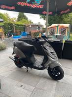 zip a klasse 2 t 70 cc, Fietsen en Brommers, Scooters | Piaggio, Ophalen of Verzenden, Zo goed als nieuw, Zip