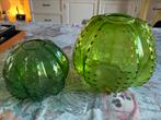 2 vazen - groen glas - vorm cactus, Groen, Glas, Ophalen of Verzenden, Zo goed als nieuw