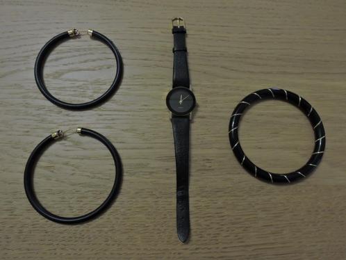 mooi setje sierjuwelen jaren 80 horloge, armband oorringen, Handtassen en Accessoires, Horloges | Dames, Gebruikt, Polshorloge