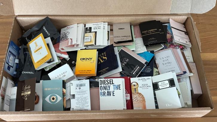 Verzameling parfum testers, Handtassen en Accessoires, Uiterlijk | Parfum, Nieuw, Ophalen of Verzenden