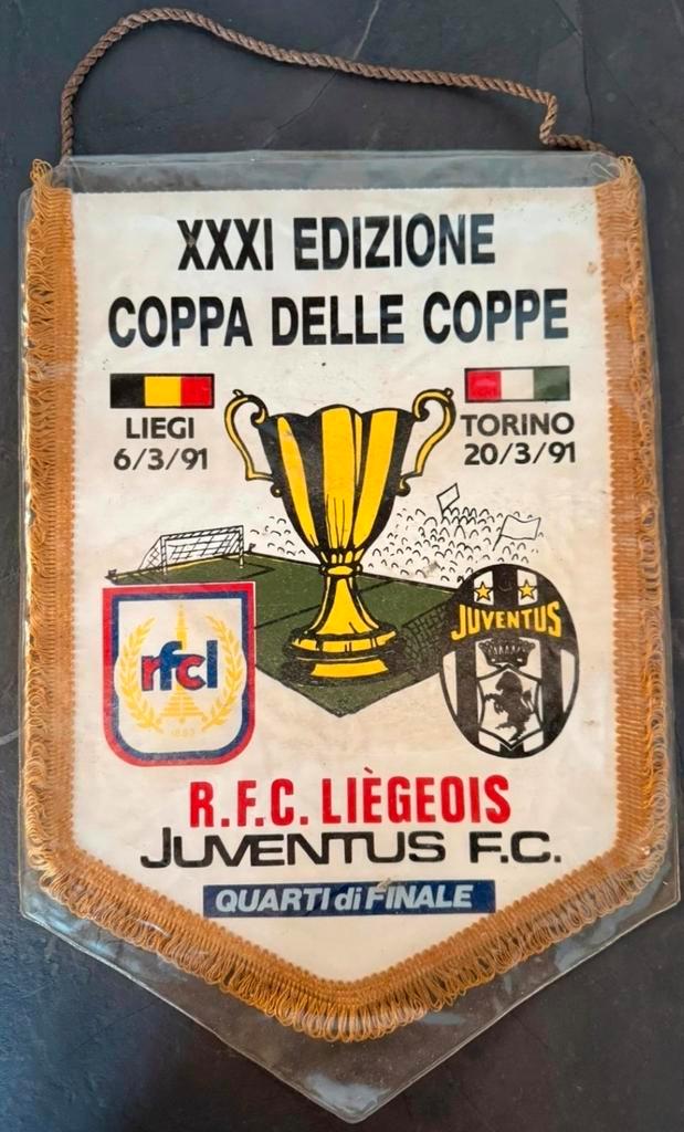 RFC Liège liegi Luik 1991 unieke vintage vaandel, Verzamelen, Merken en Reclamevoorwerpen, Zo goed als nieuw, Ophalen of Verzenden