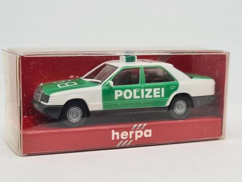 Mercedes Benz 300 E Police - Herpa 1/87, Hobby & Loisirs créatifs, Voitures miniatures | 1:87, Comme neuf, Voiture, Herpa, Envoi
