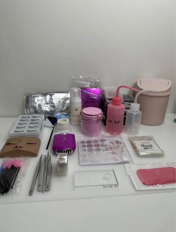 Wimperextensions Starter Kit – Compleet Pakket beschikbaar voor biedingen