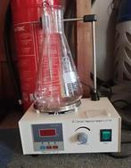 Agitateur magnétique chauffant avec contrôle numérique, Huis en Inrichting, Keuken | Potten en Pannen, Ophalen of Verzenden, Nieuw