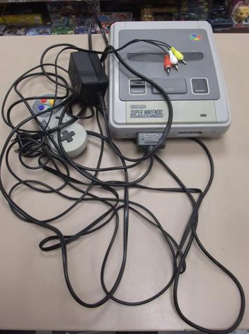 snes console met av kabel, ac adapter en 1 controller beschikbaar voor biedingen