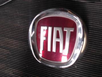 Logo Fiat 500 2 cabrio 1.2i 51kw 2009-2016 LP/14858 beschikbaar voor biedingen