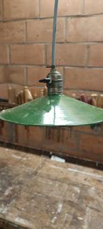 Groene geëmailleerde lamp., Antiek en Kunst, Antiek | Verlichting, Ophalen of Verzenden