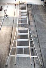 Stevige 2delige aluminium ladder , totale steekhoogte ongeve, Doe-het-zelf en Bouw, Ophalen, Zo goed als nieuw
