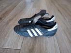 Chaussures de football ADIDAS BUT 42 avec sac d'entraînement, Sports & Fitness, Enlèvement, Comme neuf