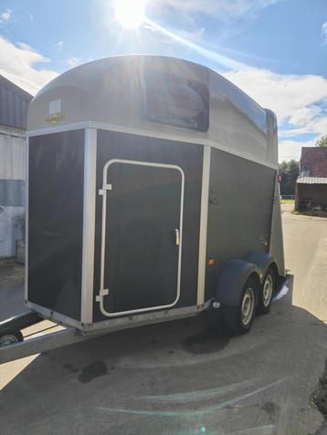 Mooie Humbaur Balios 2 paards trailer beschikbaar voor biedingen