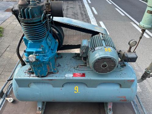 Grote indrustriele Compressor 400Liter, Doe-het-zelf en Bouw, Compressors, Gebruikt, 10 bar of meer, 100 liter of meer, 400 tot 800 liter/min