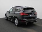 BMW X1 xDrive25e (162 kW) SUNROOF | LED | CAMERA | Zetelverw, Auto's, Stof, Gebruikt, 750 kg, Zwart