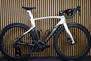 Pinarello Dogma F Maat 53 *Dura-Ace Di2 12V*Topstaat* beschikbaar voor biedingen