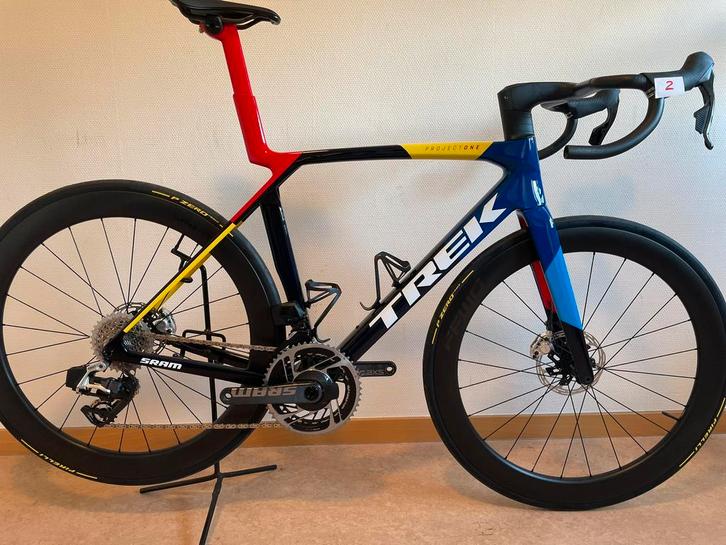 Trek madone slr9 gen8 teamfiets, Fietsen en Brommers, Fietsen | Racefietsen, Nieuw, Overige merken, Meer dan 20 versnellingen