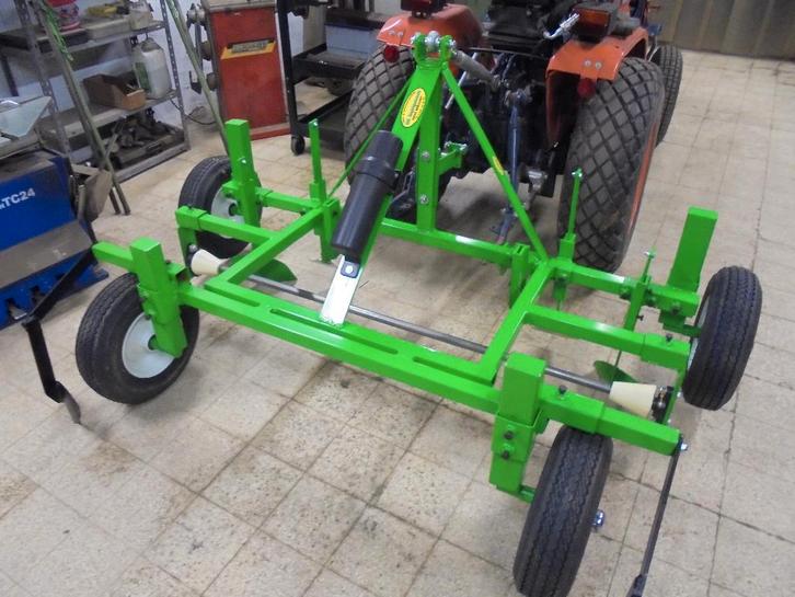 Plastieklegmachine 1.00 m of 1.40 m, Hobby en Vrije tijd, Overige Hobby en Vrije tijd, Nieuw, Ophalen