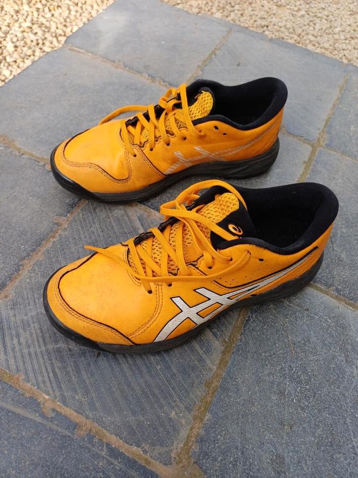 Baskets de hockey Asics 37, Sport en Fitness, Hockey, Ophalen