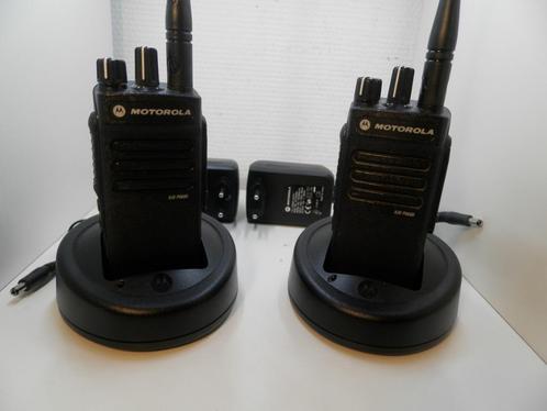 Motorola P 6600 digitale UHF portofoons compleet, Telecommunicatie, Portofoons en Walkie-talkies, Zo goed als nieuw, Portofoon of Walkie-talkie