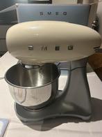 Smeg - keukenmachine - creme kleur, Elektronische apparatuur, Keukenmixers, Ophalen, Zo goed als nieuw