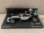 Lewis Hamilton 1:43 2016 Mercedes AMG Petronas F1 144pcs, Ophalen of Verzenden, Nieuw, Formule 1