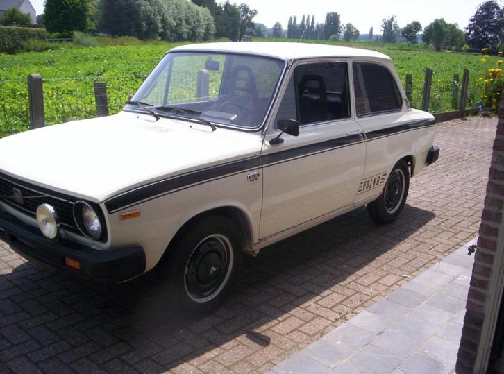 volvo 66 (daf 66) bouwjaar 18/04/1977, Auto's, Volvo, Particulier, Mistlampen, Radio, Benzine, Berline, 2 deurs, Automaat, Wit