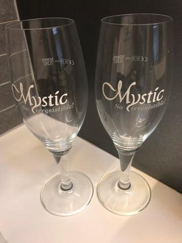 MYSTIC 6 nieuwe bierglazen in doos beschikbaar voor biedingen