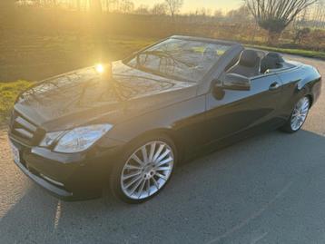 Mercedes e200 cabrio benzine Bj.2013 met 160000km, Auto's, Mercedes-Benz, Euro 5, Zwart, Cabriolet, Leder