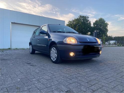 Renault Clio Benzine, Auto's, Renault, Particulier, Clio, Airbags, Alarm, Boordcomputer, Centrale vergrendeling, Elektrische buitenspiegels