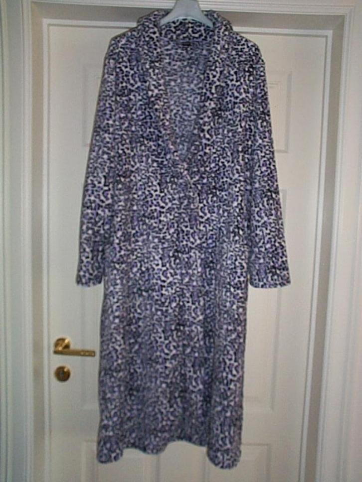 Mooie kamerjas LIV S, Kleding | Dames, Ondergoed en Lingerie, Badjas, Paars, Ophalen of Verzenden