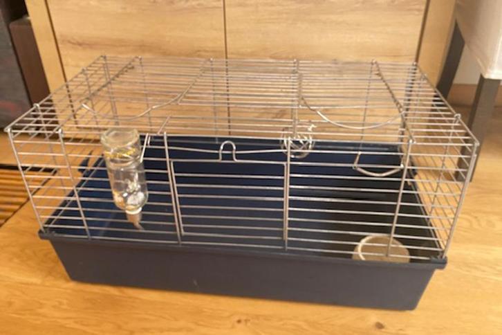 grote kooi voor knaagdieren, konijntjes, cavia's, Dieren en Toebehoren, Knaagdieren en Konijnen | Hokken en Kooien, Zo goed als nieuw