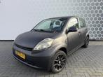 Daihatsu Sirion 2 1.0-12V Airco VOLLE TANK APK 6-2026, Autos, Daihatsu, 118 g/km, Achat, 998 cm³, 750 kg