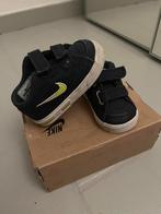 Babysneakers maat 20, Ophalen of Verzenden, Gebruikt