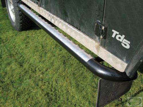Side steps zwart met traanplaat boven - Land Rover Defender, Auto-onderdelen, Carrosserie, Nieuw, Ophalen of Verzenden