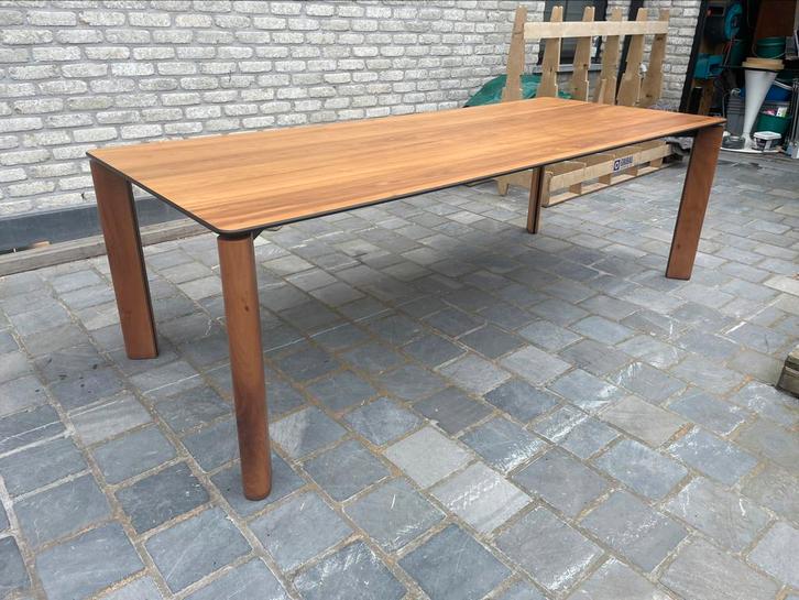Prachtige eettafel in walnootfineer, Huis en Inrichting, Tafels | Eettafels, Nieuw, 100 tot 150 cm, 200 cm of meer, Rechthoekig