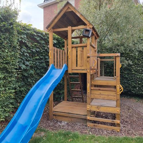 Stevig en mooi speelhuis met glijbaan en zandbak, Kinderen en Baby's, Speelgoed | Buiten | Speeltoestellen, Gebruikt, Glijbaan