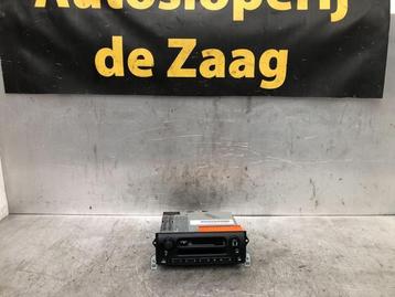 Radio van een Mini Cooper S beschikbaar voor biedingen