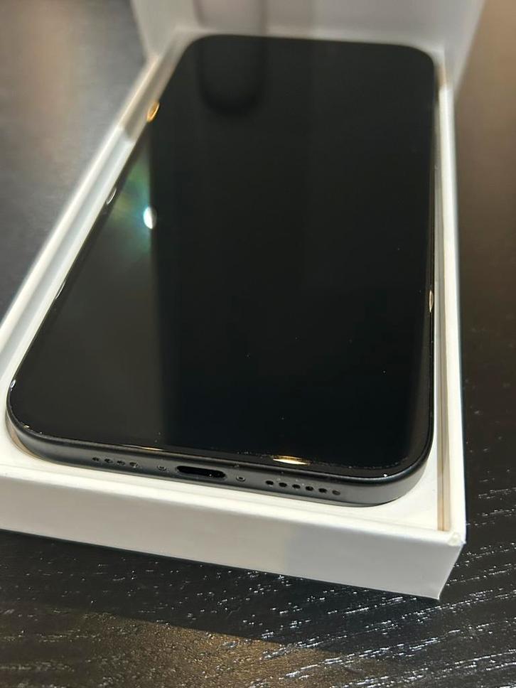 [ NEUF] Apple iPhone 16 Plus 128GB Black + coque officielle, Télécoms, Téléphonie mobile | Apple iPhone, iPhone 16 Plus, Noir