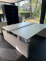 Witte bureautafel voor 4 personen, Ophalen, Zo goed als nieuw, Bureau