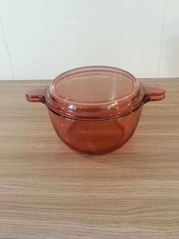Vision amberkleurige glazen ketel...bij Corning France. 70's beschikbaar voor biedingen