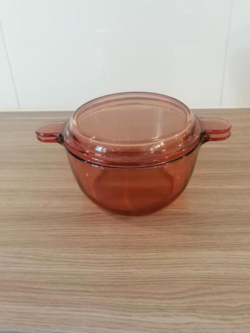 Vision amberkleurige glazen ketel...bij Corning France. 70's, Huis en Inrichting, Keuken | Potten en Pannen, Zo goed als nieuw