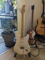 Fender Stratocaster MIM White, Muziek en Instrumenten, Snaarinstrumenten | Gitaren | Elektrisch, Ophalen, Gebruikt, Solid body