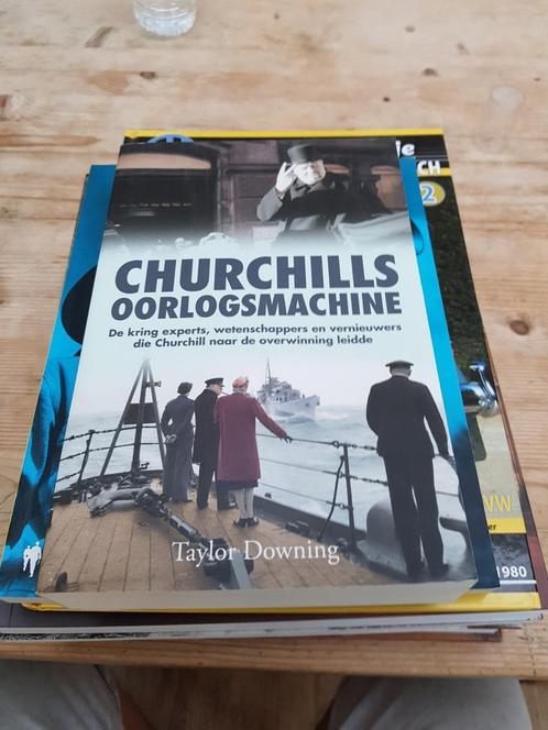 Churchills oorlogsmachine, de kring van experts...  2013 sc, Boeken, Oorlog en Militair, Zo goed als nieuw, Algemeen, Tweede Wereldoorlog