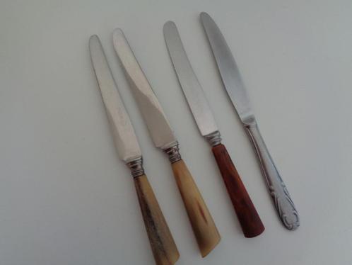 Couteau différent Vintage X 4 pièces., Maison & Meubles, Cuisine | Couverts, Utilisé, Autres matériaux, Enlèvement ou Envoi