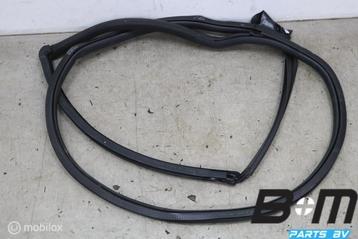 Portierrubber linksachter Audi Q8 4M FL 4M8833707 beschikbaar voor biedingen