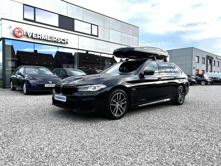 BMW 530 530e xDrive Touring Aut.*M-PACK*BMW DAKKOFFER*BTW*, Auto's, BMW, 5 Reeks, 4x4, ABS, Airbags, Airconditioning, Alarm, Android Auto