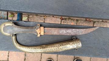 Une dague ancienne  beschikbaar voor biedingen